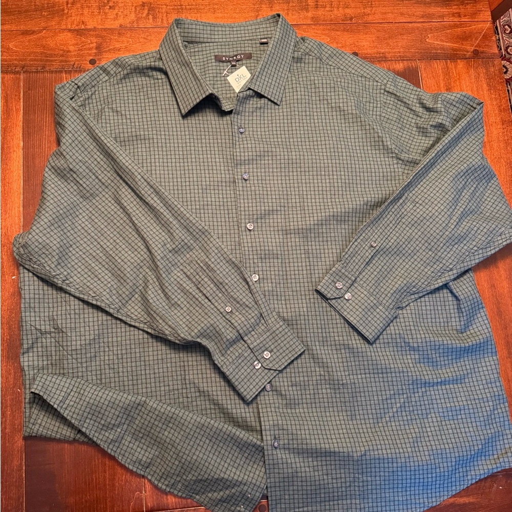 Izod Men's Green Plaid Casual Shirt